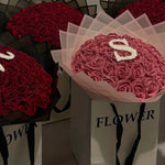 Bloemen met letters